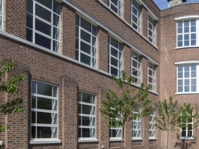 sussex-aluminium-systems-smarts-alitherm-heritage-windows heritage windows on an educational school building